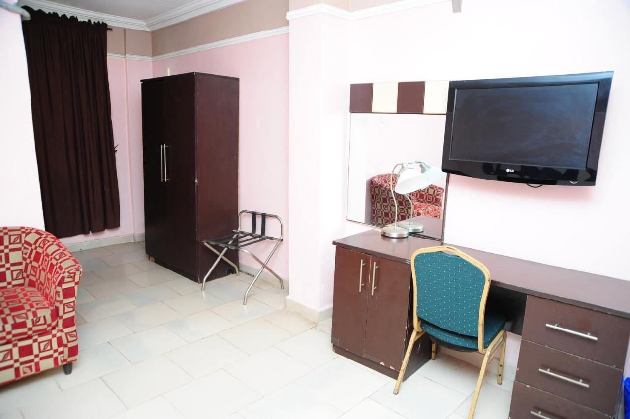 Richton Hotel And Suites Abeokuta Szoba fotó