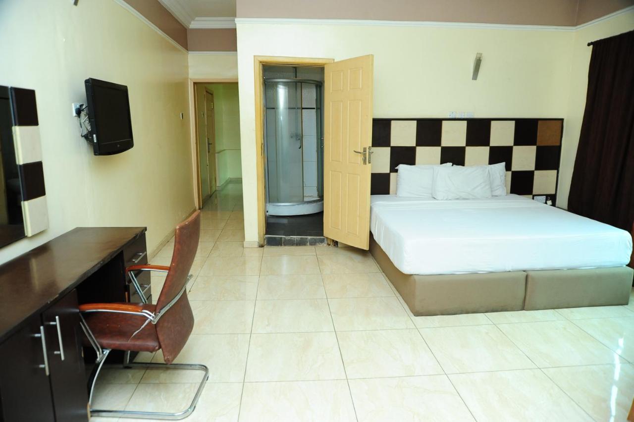 Richton Hotel And Suites Abeokuta Szoba fotó